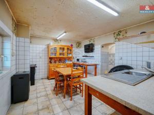 Prodej rodinného domu, Hora Svatého Šebestiána, 560 m2