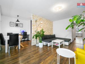 Prodej bytu 3+1, Praha, Bašteckého, 76 m2