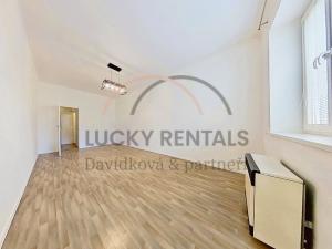Pronájem bytu 1+kk, Praha - Strašnice, Na hroudě, 31 m2