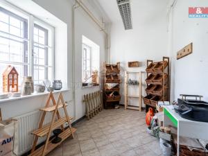 Pronájem obchodního prostoru, Velké Meziříčí, Náměstí, 60 m2