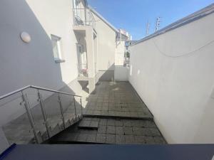 Pronájem bytu 2+kk, Praha - Záběhlice, Ke skalkám, 49 m2