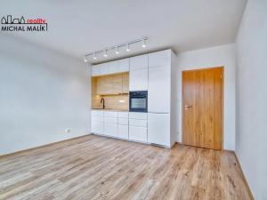 Pronájem bytu 2+kk, Hranice, Jiřího z Poděbrad, 42 m2