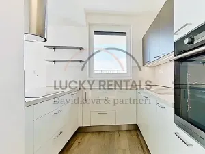 Pronájem bytu 5+kk, Praha - Střížkov, Zásadská, 119 m2