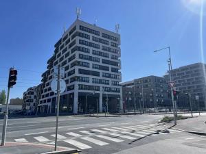 Pronájem bytu 2+kk, Praha - Hloubětín, Poděbradská, 62 m2