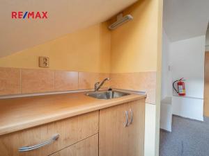 Pronájem kanceláře, Šumperk, nám. Míru, 200 m2