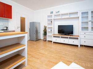 Pronájem bytu 1+kk, Praha - Stodůlky, Sluneční náměstí, 28 m2
