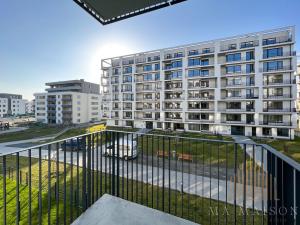 Pronájem bytu 2+kk, Praha - Vysočany, Smržových, 55 m2