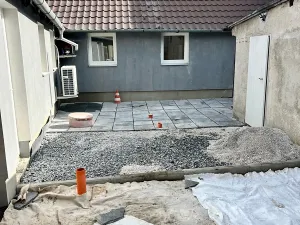 Pronájem výrobních prostor, Kunovice, Lidická, 100 m2