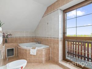 Prodej rodinného domu, Nebovidy, 164 m2