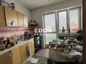 Prodej rodinného domu, Kolín, Husovo náměstí, 250 m2