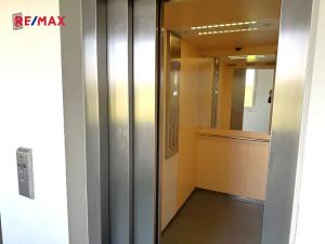 Pronájem bytu 3+kk, Praha - Modřany, Levského, 57 m2