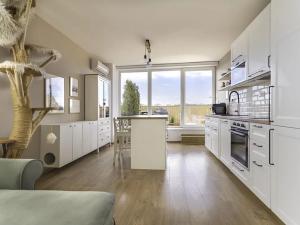 Pronájem bytu 3+kk, Mladá Boleslav, Laurinova, 83 m2