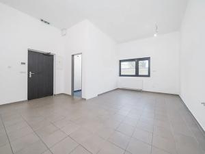 Prodej obchodního prostoru, Říčany, Černokostelecká, 73 m2