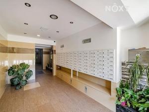 Prodej bytu 2+kk, Praha - Ruzyně, Ciolkovského, 44 m2