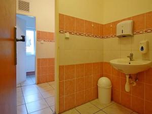 Pronájem kanceláře, Praha - Letňany, Toužimská, 24 m2