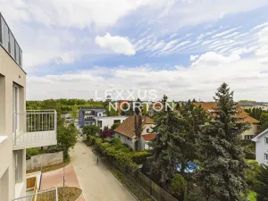 Prodej bytu 2+kk, Praha - Hostavice, Českobrodská, 60 m2