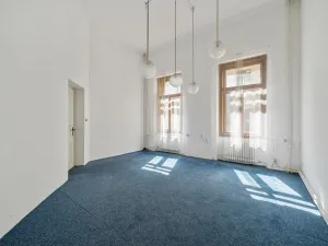 Prodej kanceláře, Hradec Králové, Tomkova, 1600 m2