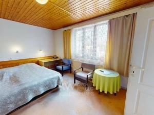 Prodej komerční nemovitosti, Babice, 2930 m2