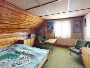 Prodej komerční nemovitosti, Babice, 2930 m2