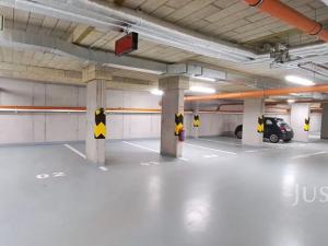 Pronájem garážového stání, Písek, Pražská, 12 m2