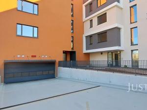 Pronájem garážového stání, Písek, Pražská, 12 m2