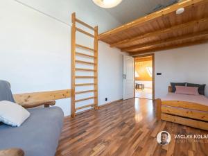 Prodej rodinného domu, Lázně Bělohrad, Třetí strana, 240 m2