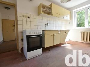 Prodej bytu 2+1, Karlovy Vary, Šumavská, 127 m2