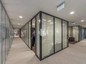 Pronájem kanceláře, Praha - Karlín, Pernerova, 595 m2