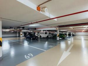 Pronájem kanceláře, Praha - Karlín, Pernerova, 595 m2