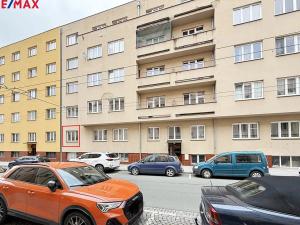 Prodej bytu 2+1, Pardubice, Sladkovského, 54 m2