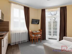 Prodej ubytování, Karlovy Vary, Jarní, 989 m2