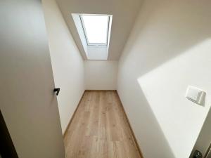 Prodej rodinného domu, Zeleneč, Konvalinková, 128 m2