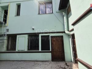 Pronájem obchodního prostoru, Kladno, T. G. Masaryka, 157 m2