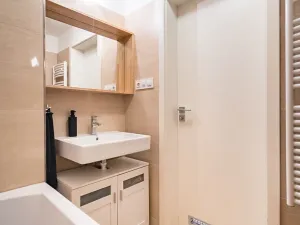 Prodej bytu 3+kk, Praha - Hrdlořezy, Mezitraťová, 82 m2