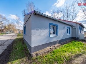 Prodej obchodního prostoru, Lišany, 832 m2