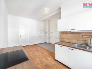Pronájem bytu 1+1, Plzeň, Koterovská, 60 m2