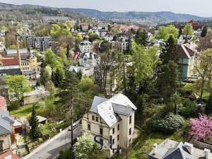 Pronájem atypického bytu, Liberec, Klostermannova, 75 m2