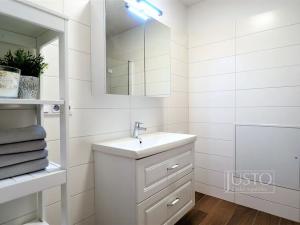 Pronájem bytu 2+kk, Písek, Prokopova, 51 m2