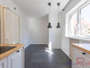 Prodej podílu bytu 2+1, Karlovy Vary, 5. května, 59 m2