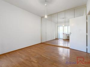 Prodej podílu bytu 2+1, Karlovy Vary, 5. května, 59 m2