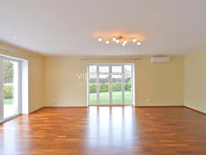 Pronájem vily, Horoměřice, Za Dvorem, 330 m2