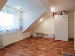 Prodej rodinného domu, Klešice, 365 m2