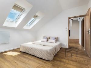 Pronájem bytu 2+kk, Praha - Nusle, U křížku, 41 m2