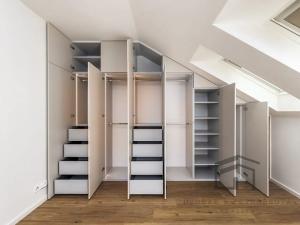 Pronájem bytu 2+kk, Praha - Nusle, U křížku, 41 m2