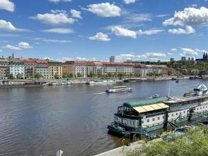 Pronájem bytu 3+kk, Praha - Smíchov, Hořejší nábřeží, 116 m2