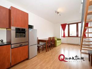 Pronájem bytu 2+kk, Praha - Libeň, Novákových, 48 m2