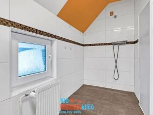 Prodej vícegeneračního domu, Praha - Lipence, Jílovišťská, 206 m2