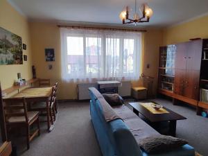 Prodej podílu rodinného domu, Praha, Hornoměcholupská, 120 m2