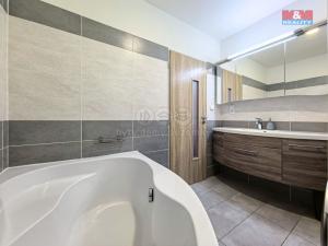 Pronájem bytu 3+kk, Dolní Dobrouč, 64 m2
