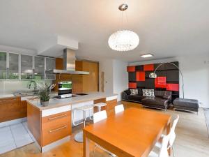 Pronájem bytu 3+kk, Praha - Vokovice, Nobelova, 105 m2